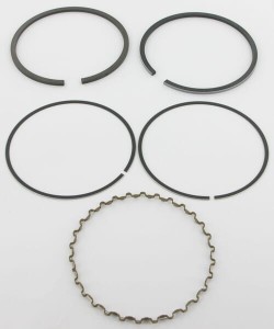 Pierścienie tłokowe kpl. standard 13010ZE8601