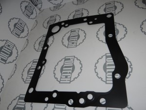 Uszczelka pokrywy skrzyni Massey 4314932M1