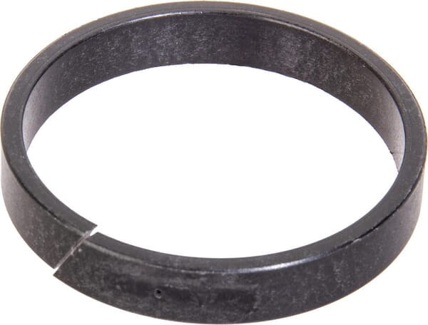 Pierścień zgarniający yt3836-001 1033681M1N