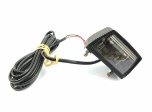 Lampa oświetlenia tablicy rejestracyjnej 868 12V z przewodem 2 m 8680812V