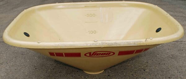 Lejek, żółty 600 l A138163730