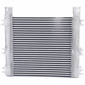 CHŁODNICA POWIETRZNA 4388110M1