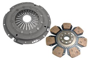 Tarcza sprzęgła z dociskiem