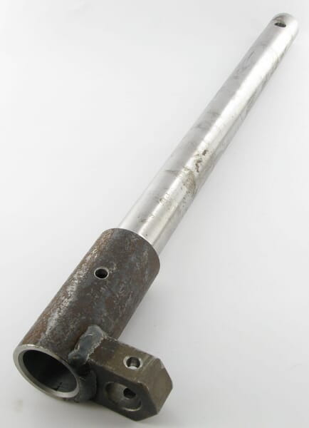Oś 012587