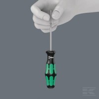 Wkrętak z funkcją przytrzymywania | poltechparts.pl