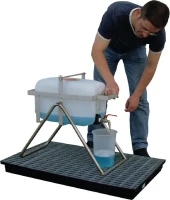 Stojak do nalewania, do plastikowych kani… | poltechparts.pl