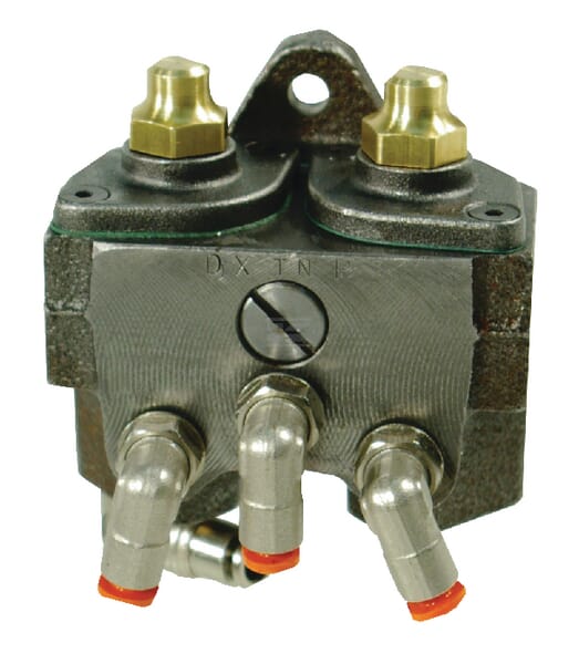 Pompa olejowa kpl. prawa B.P. | poltechparts.pl