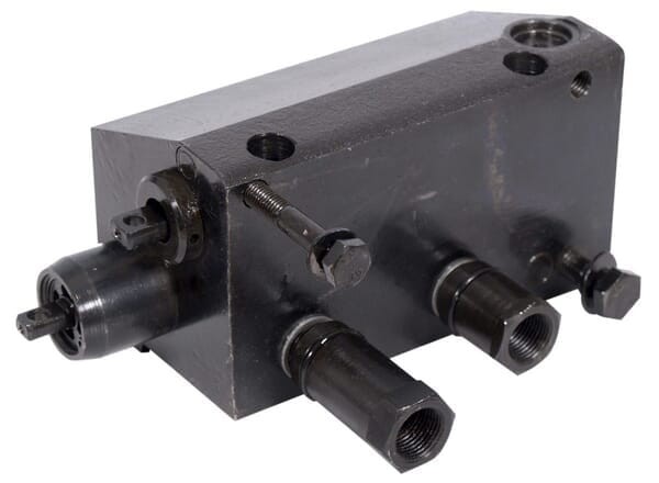 Rozdzielacz hydrauliczny podnośnika, pasuje do C-360