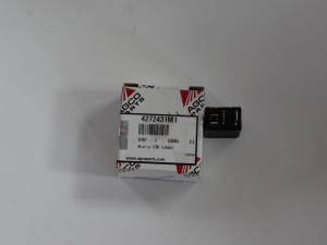 Przekaźnik 4272431M1